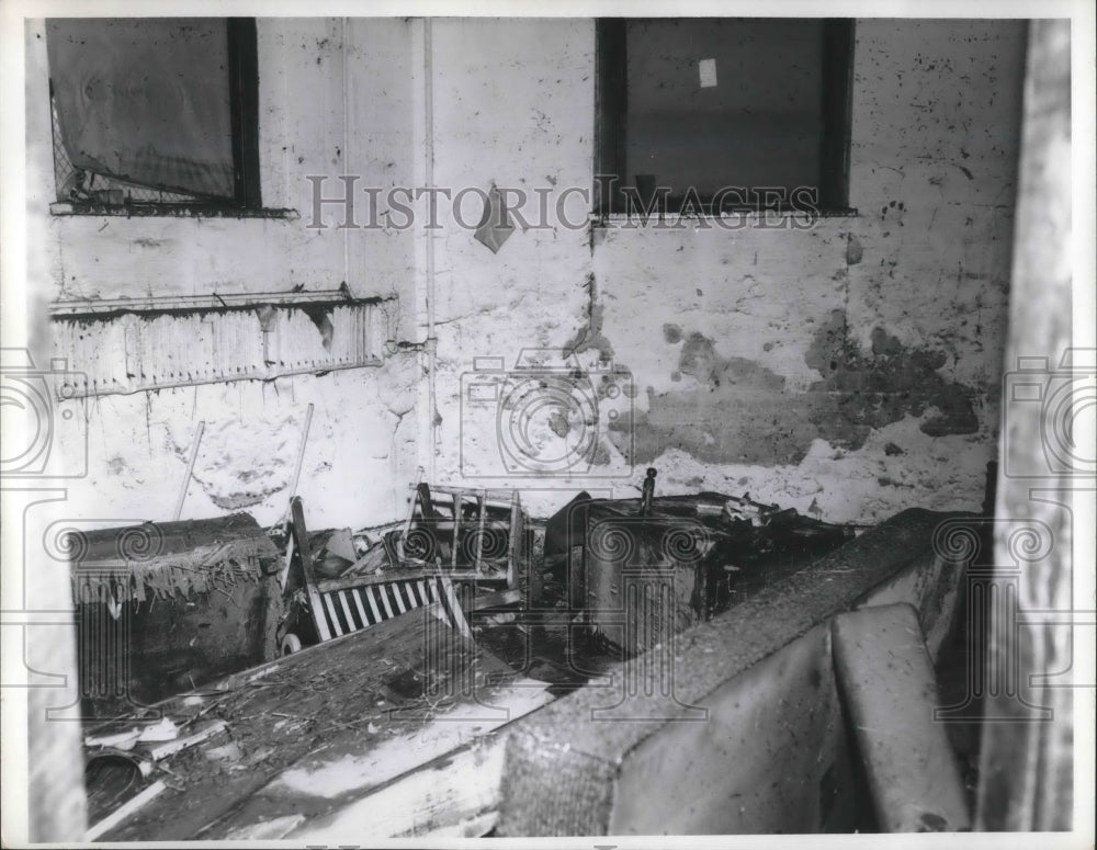 1959 Press Photo Basement apartment at 2040 Stearns Rd in Cleveland