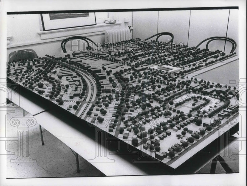 Load image into Gallery viewer, Press Photo Shaker Hgts. model of new housing development in Cleveland, Ohio
