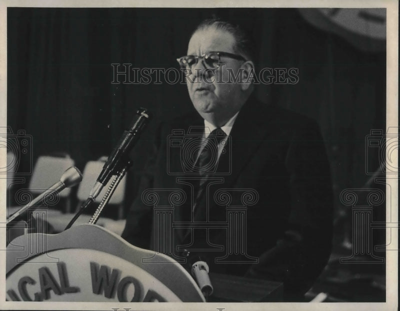 Load image into Gallery viewer, 1970 Press Photo Frank Fitzsimmons, acting pres of Teamsters Union
