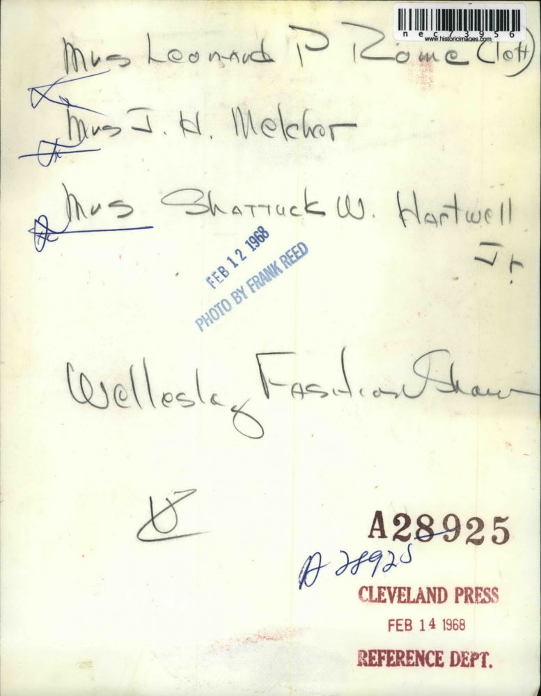 1968 Press Photo Mrs Leo Rome, Mrs JH Melcher, Mrs Hartwell at fashion show