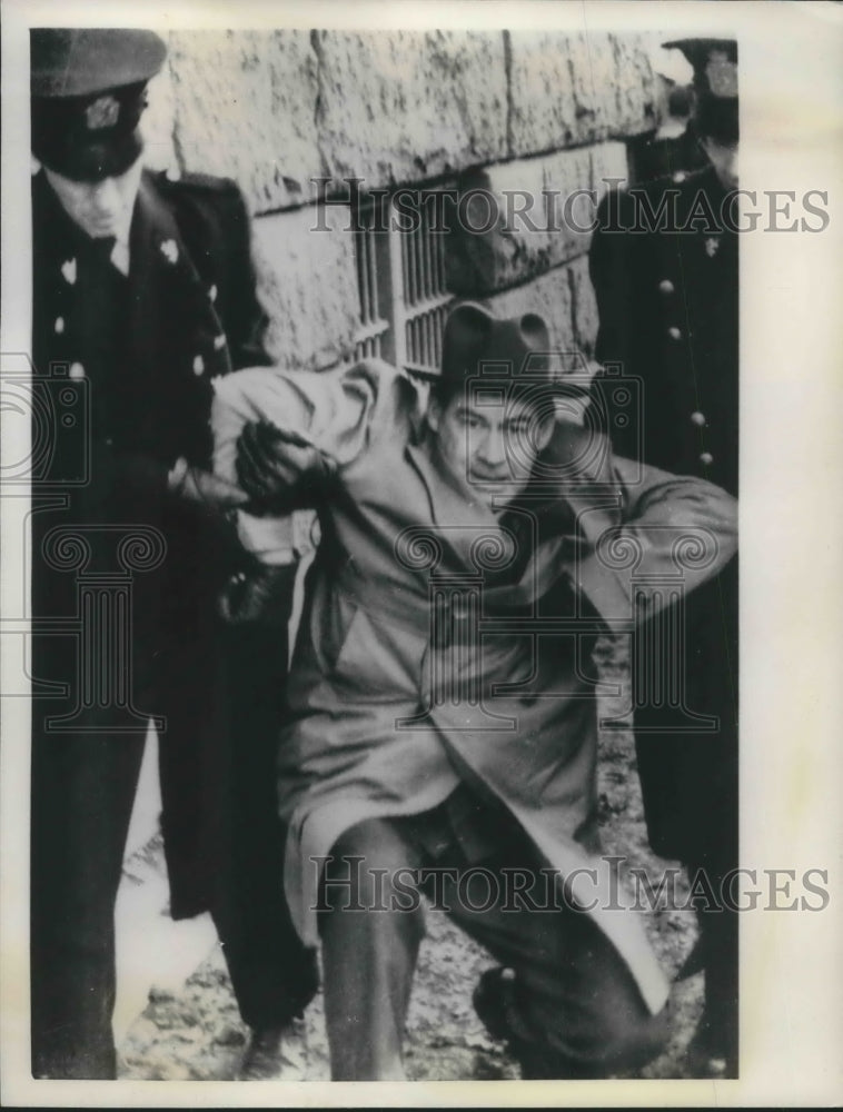 1964 Press Photo Man struggles with police during demonstration in Oslo, Norway