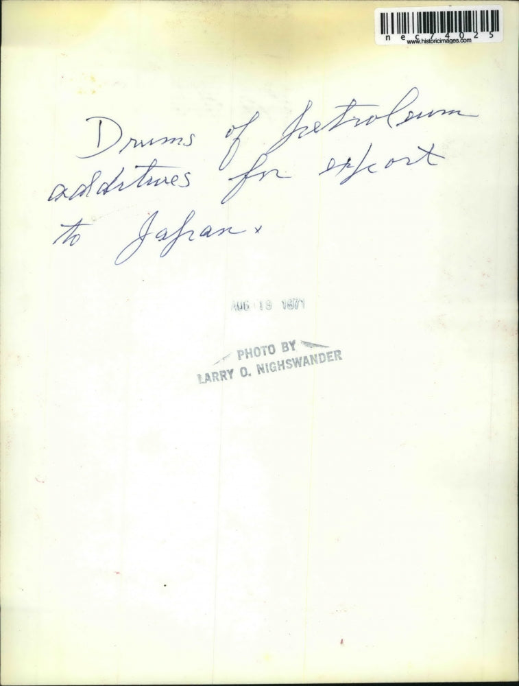 1971 Press Photo Drums of petroleum additives for export to Japan from US