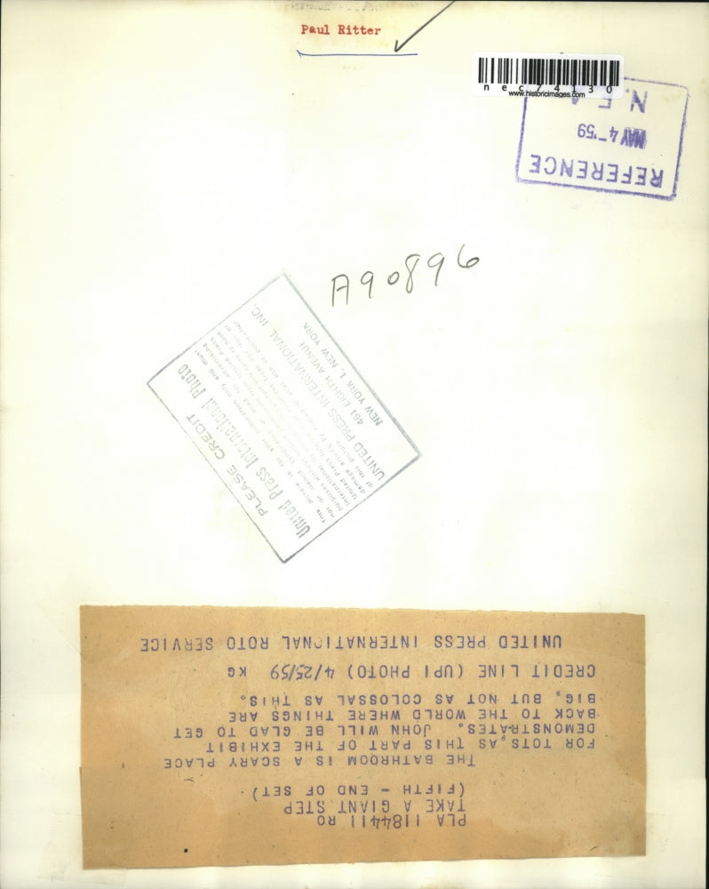 1959 Press Photo For tots, the bathroom is a scary place as this exhibit shows