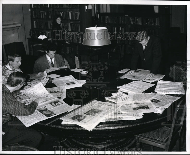 Load image into Gallery viewer, 1963 Press Photo The American Students' and Artists' Center in Paris
