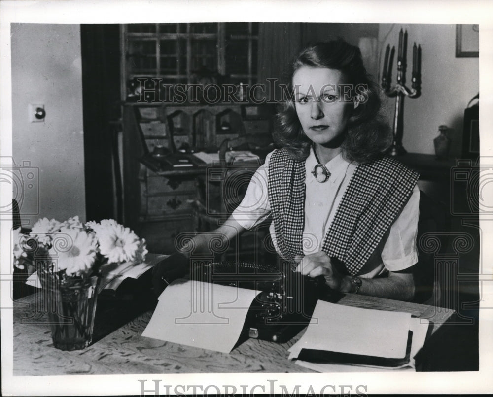1946 Press Photo Monica Dickens, Novelist
