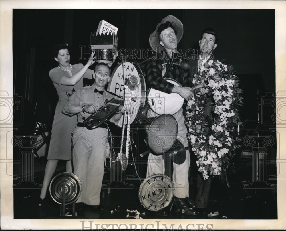 1944 Press Photo Panhandle Pere, Archie, Don McNEil, Nancy Martin, musicians