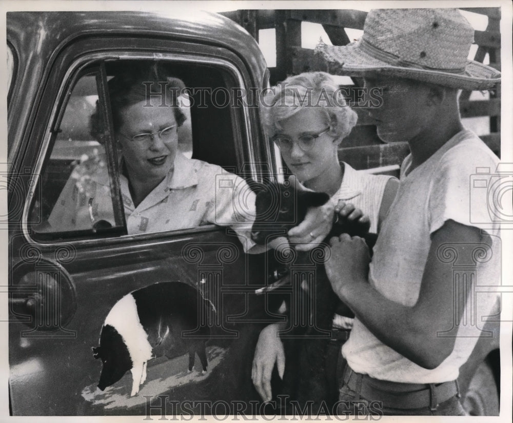 1958 Press Photo Mrs John Blanlenship, son Henry & daughter Mary Ann