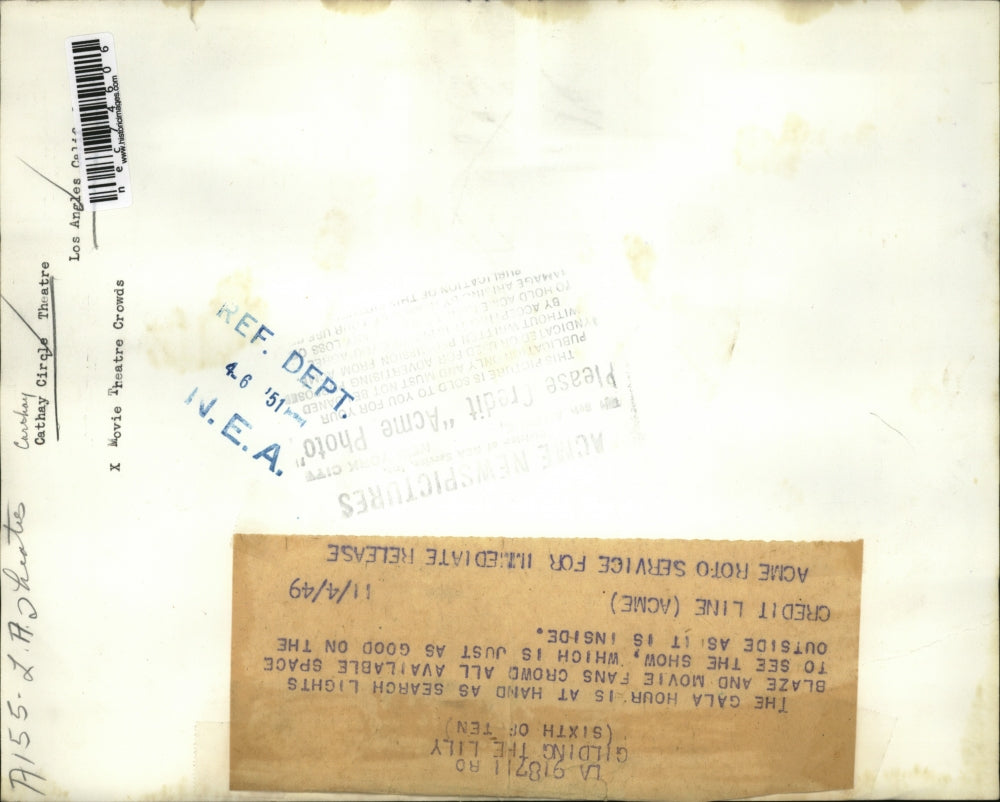 1949 Press Photo Crowds to see a show at Cathay Circle, in La, Calif