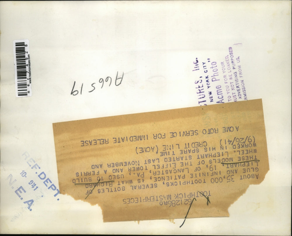 1940 Press Photo Richard Liephart & models of Eiffle Tower & ferris wheel