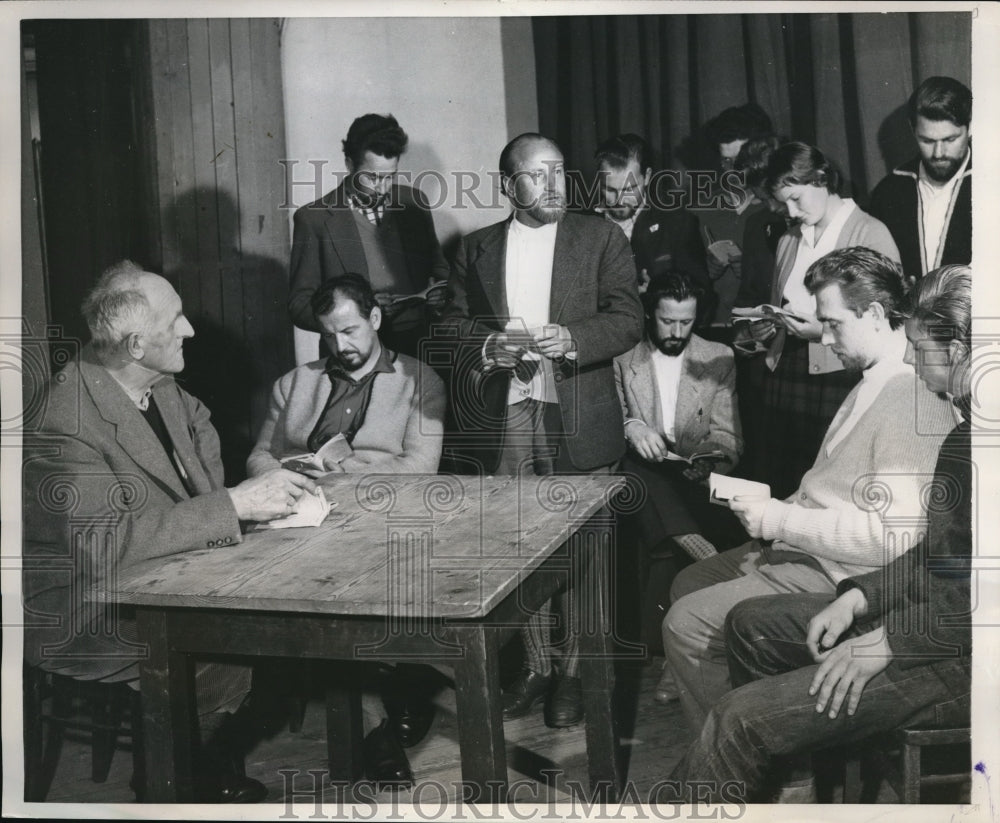 1959 Press Photo Director Georg Johann Auditions People for Passion Play