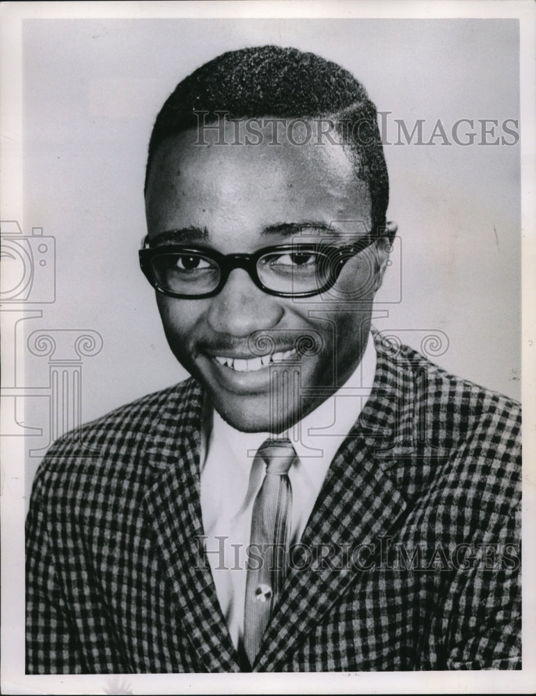 1966 Press Photo David Duncan age 17 at Max S Hayes school in Cleveland