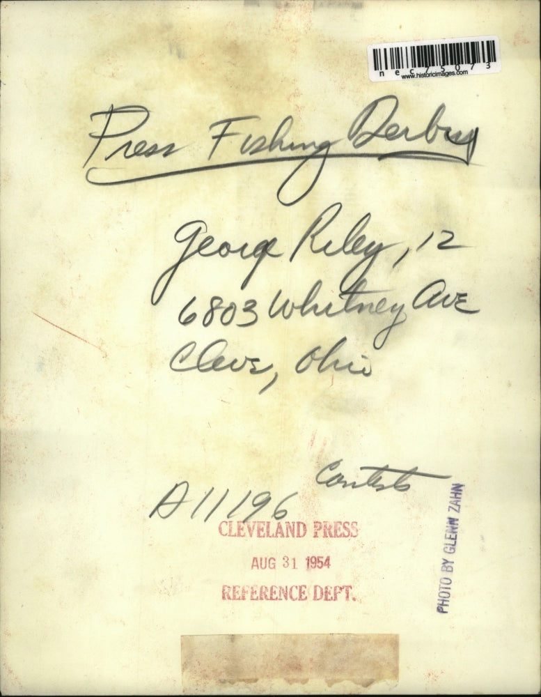 1954 Press Photo Press Fish derby winner in Cleveland, George Riley age 12