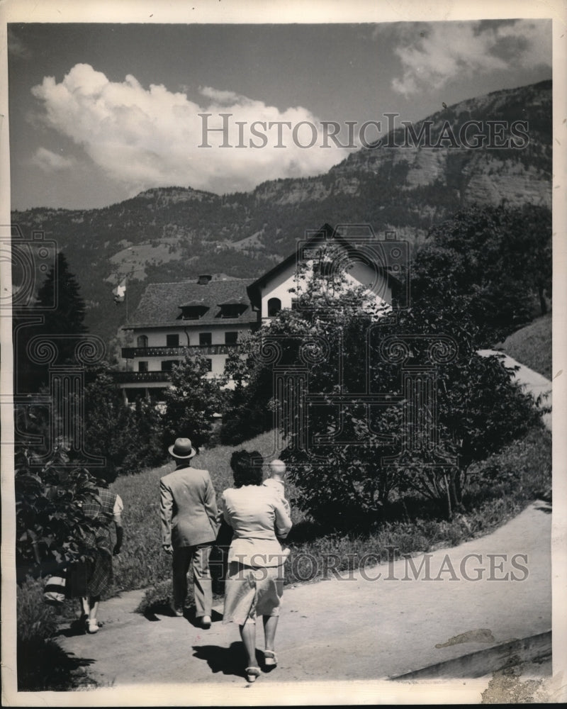 1948 Press Photo Watchmakers Holiday House in Switzerland