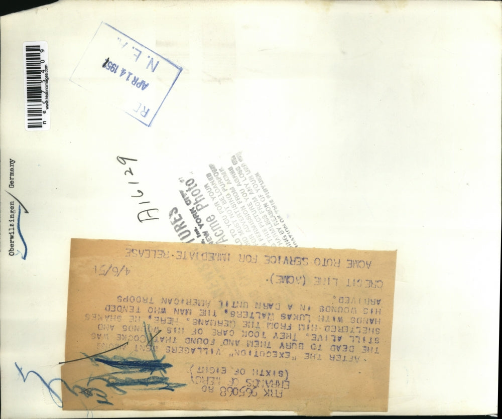 1951 Press Photo Oberwilzingen, Germany US Army man & villages who helped