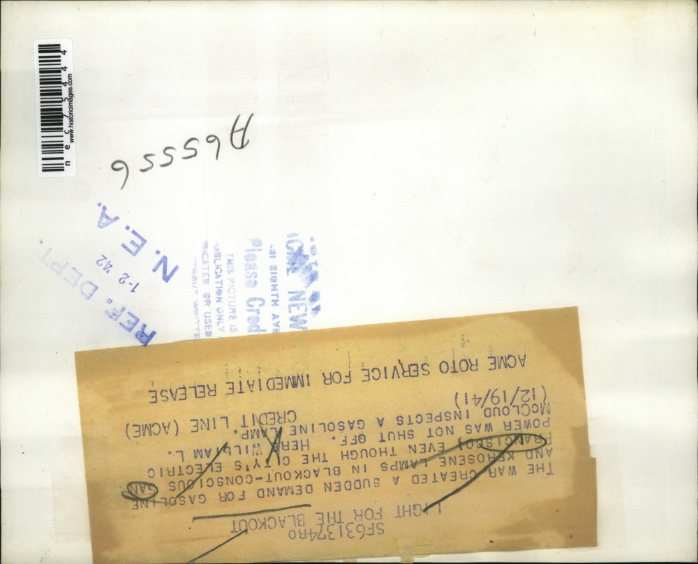 1941 Press Photo San Francisco production of kerosene lamps for war efforts