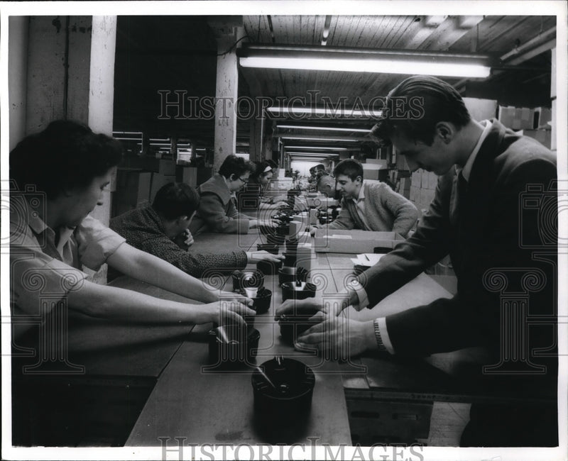 Load image into Gallery viewer, 1968 Press Photo Occupation Center in NJ rehab training of veterans
