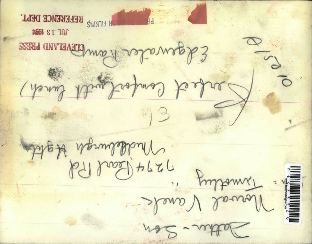 1954 Press Photo Norwal and Tomothy Vanek Edgewater Ramp