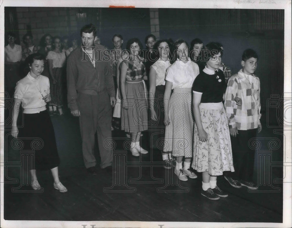 1959 Press Photo Roxboro Junior High teachers Julia Wallenburg, Dave Paulus