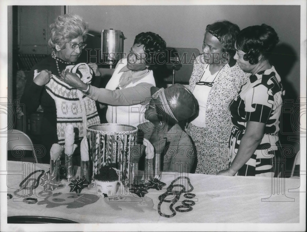 1973 Press Photo Mrs Paul Warner, Carolyn Cox, Nannie Malone, Minnie Boykan,