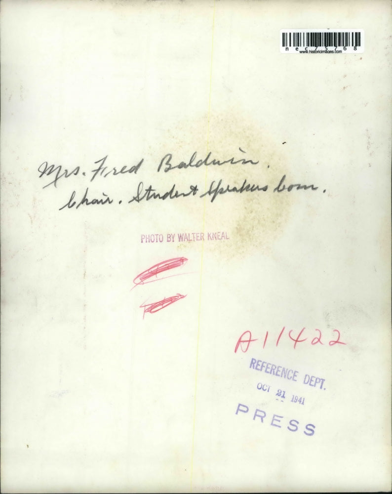 1941 Press Photo Mrs. Fred Baldwin chair student