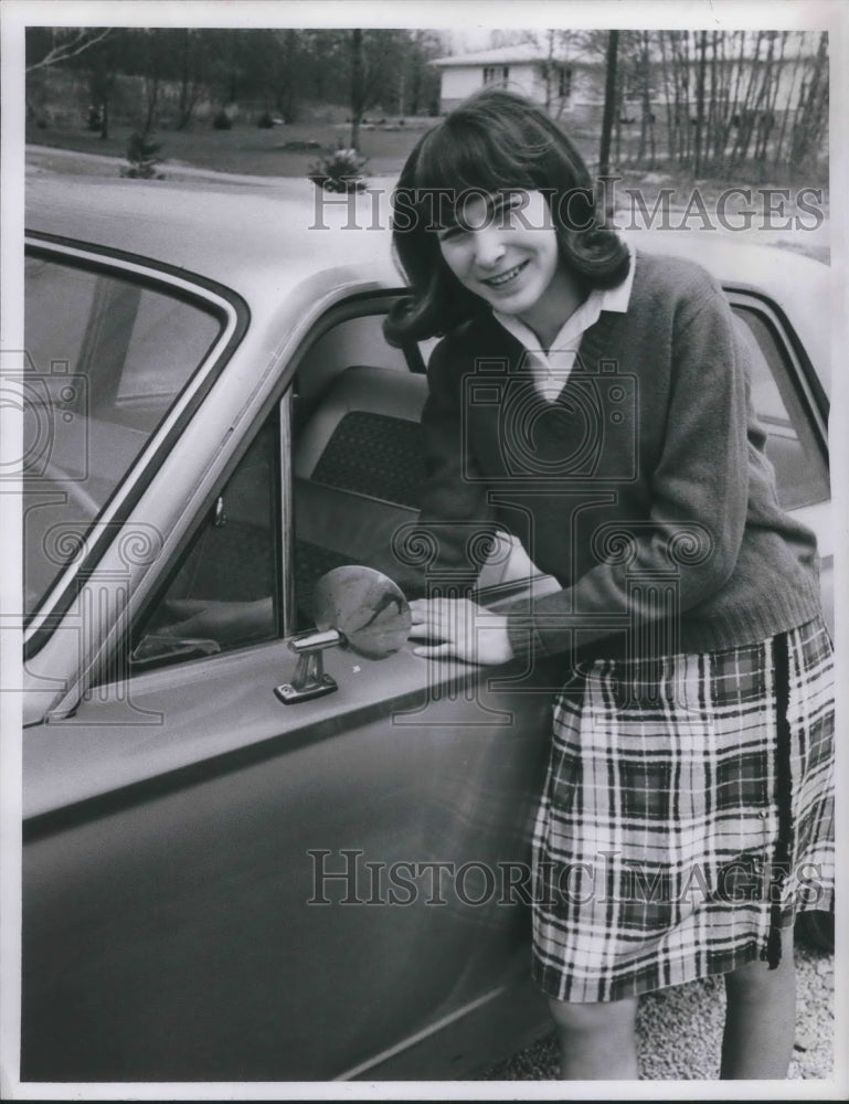 1966 Press Photo Darlene Melreit