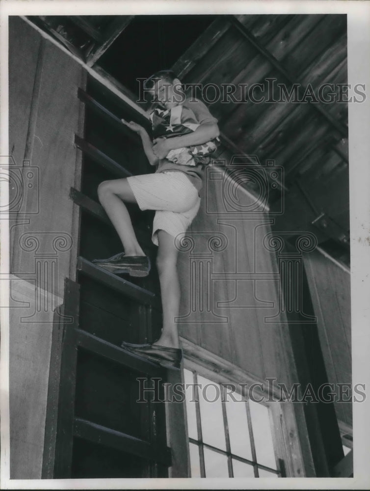 1966 Press Photo Robert Noff, 13