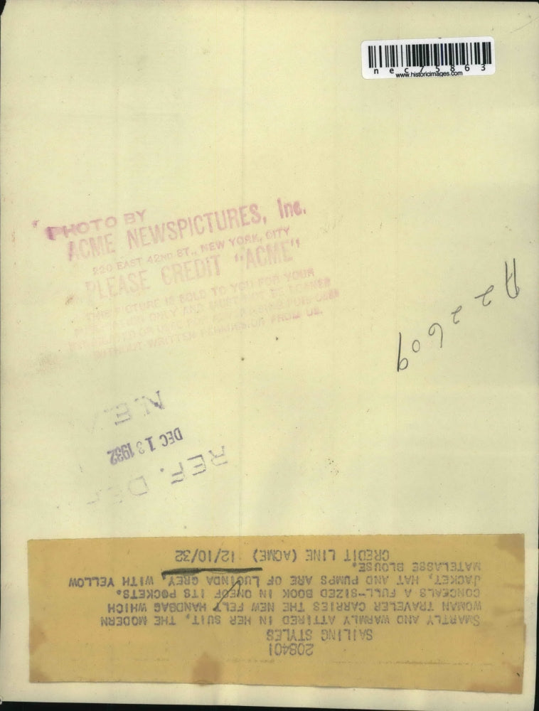 1932 Press Photo Lucinda Grey smartly attired in her suit