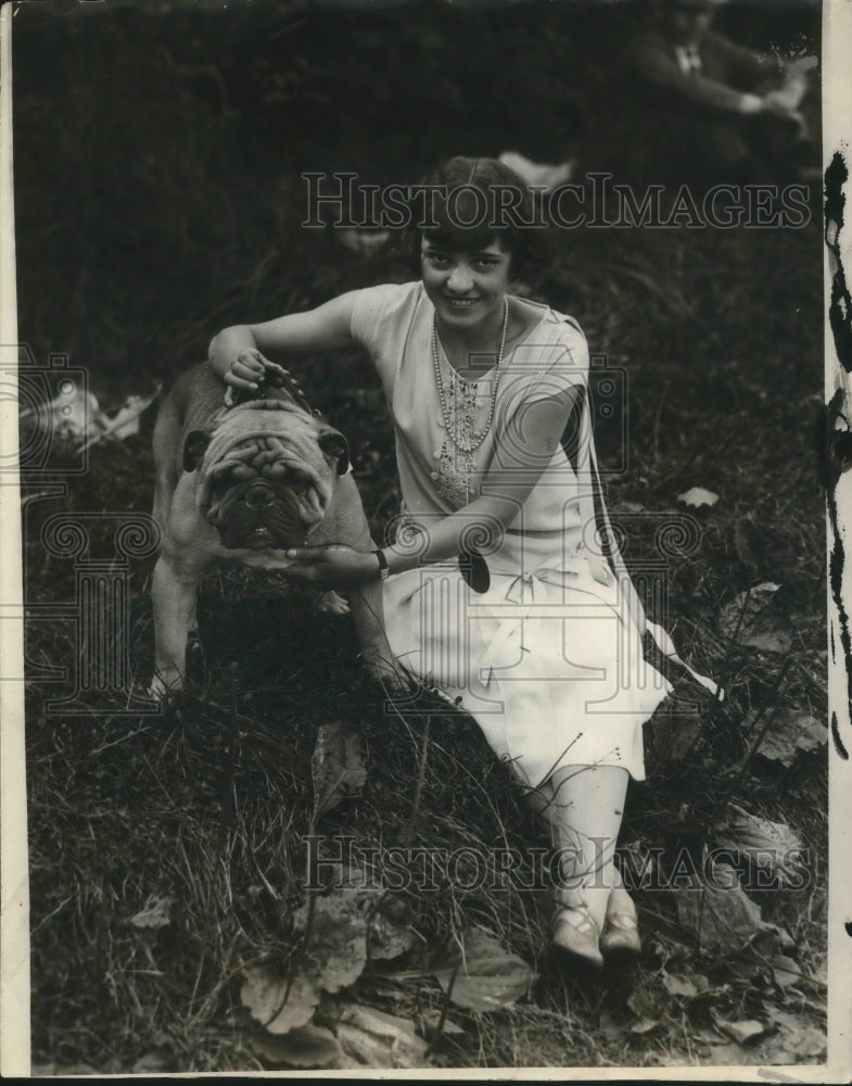 1925 Press Photo Helen Armstrong with Champion English Bull Tamany