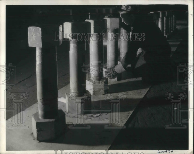 Load image into Gallery viewer, 1941 Press Photo Westinghouse electric Plants

