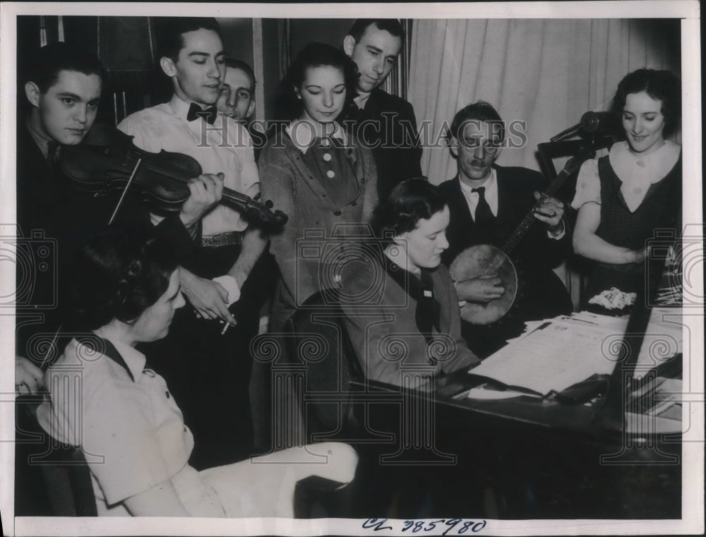 1937 Press Photo 4 largest hotels during a meeting