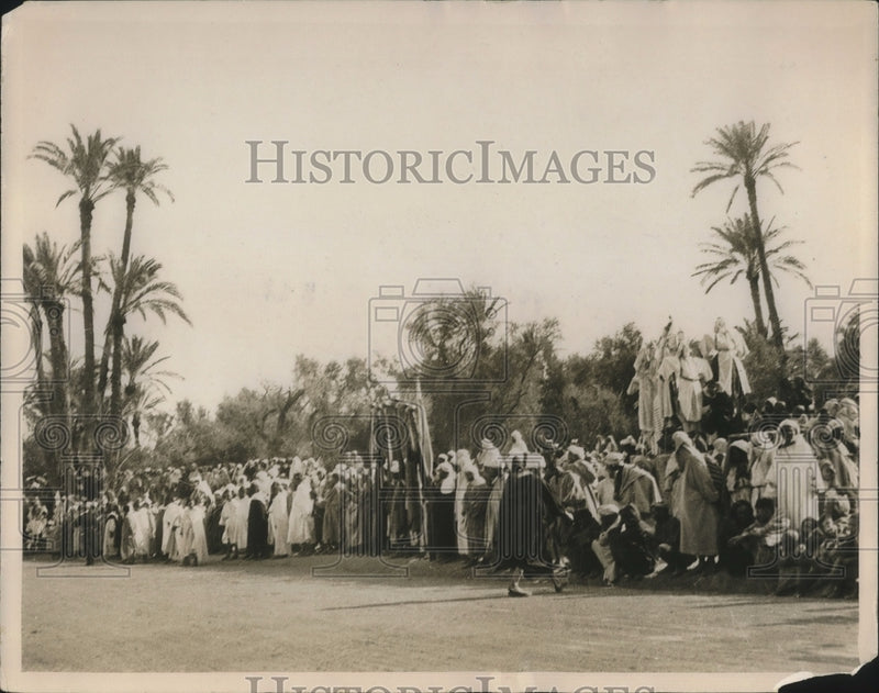 Load image into Gallery viewer, 1928 Press Photo Sultan's procession at the opening of new railway in Morocco
