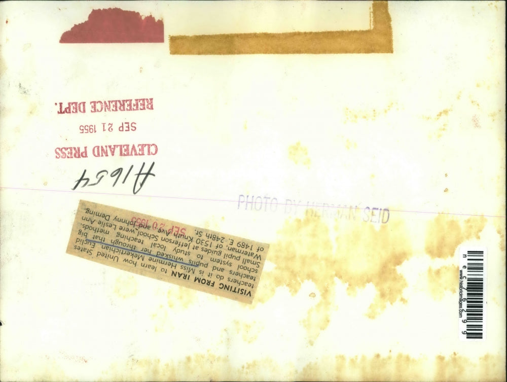 1955 Press Photo Hermine Mekertichian, teacher from Iran & US students