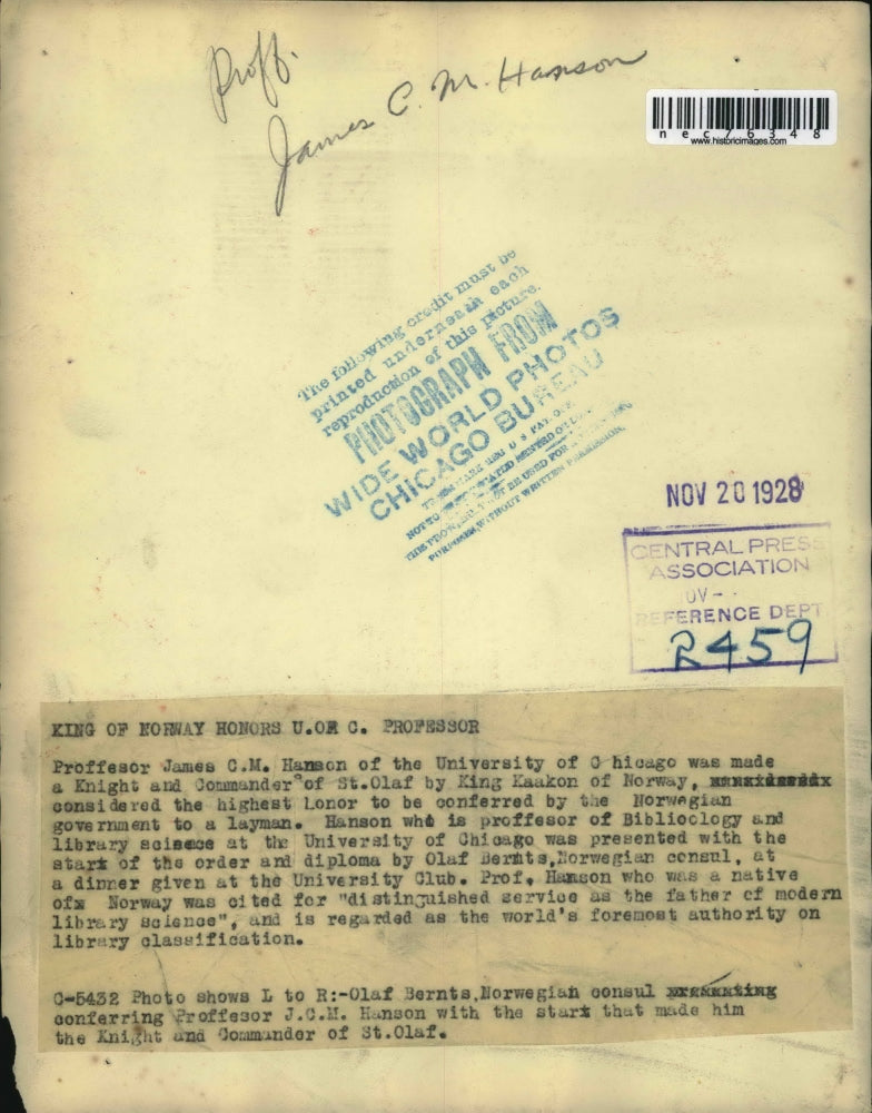 1928 Press Photo Norway King Kaakon honors Porfessior James Hanson