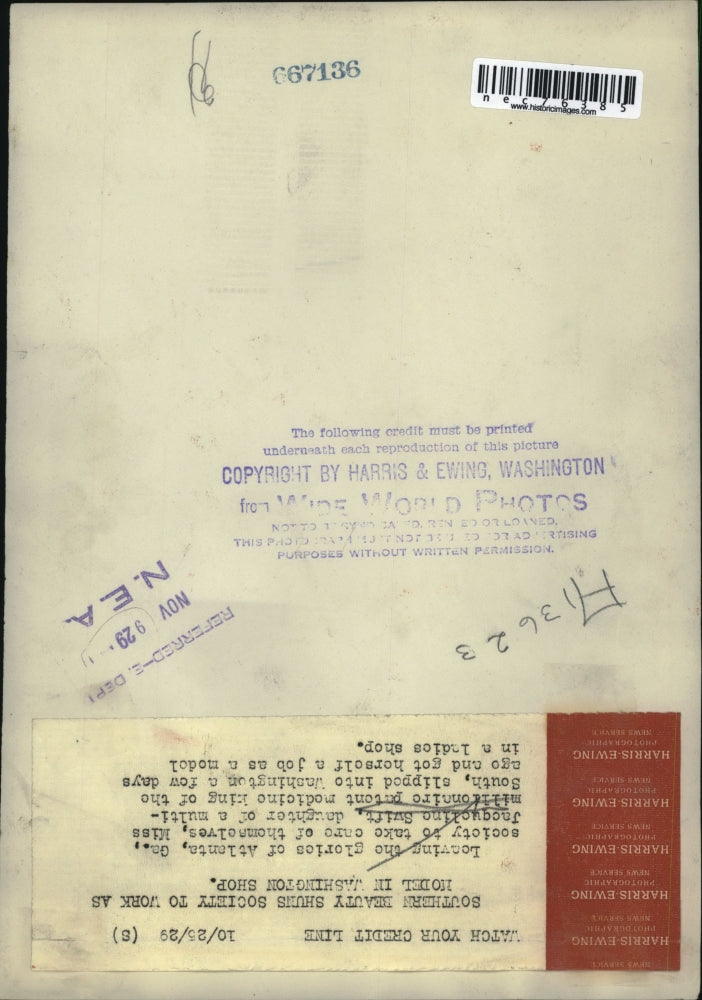 1929 Press Photo Jacqueline Swift model for womens shop