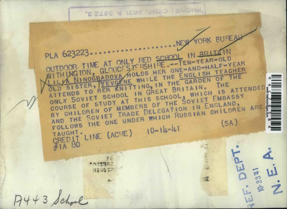 1941 Press Photo Lilia & Yvegene Ninigradova at Soviet school in Britain