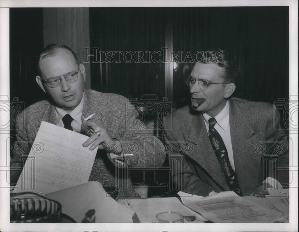 1952 Press Photo Latham White & Harry Solomom ousted CCC officials in DC