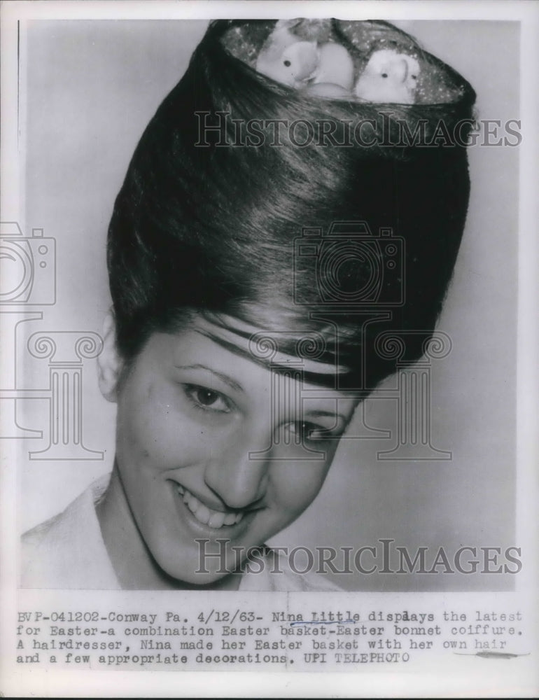 Load image into Gallery viewer, 1963 Press Photo Nina Little in new Easter basket hair style
