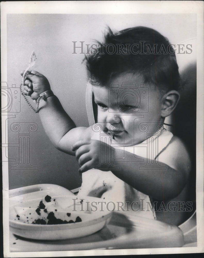1948 Press Photo Donald's spoon of set of four