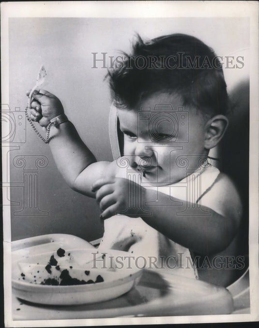 1948 Press Photo Donald's spoon of set of four
