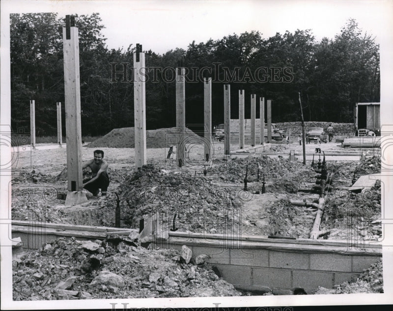 Load image into Gallery viewer, 1968 Press Photo Wooden Pillars erected at the Developing recreation in Leroy.
