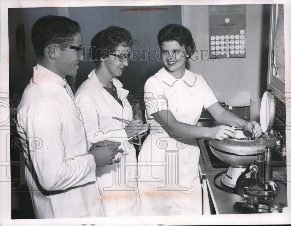 1960 Press Photo Jerry Giantonio, Sandra Coyas, and Pat Nohrhoff