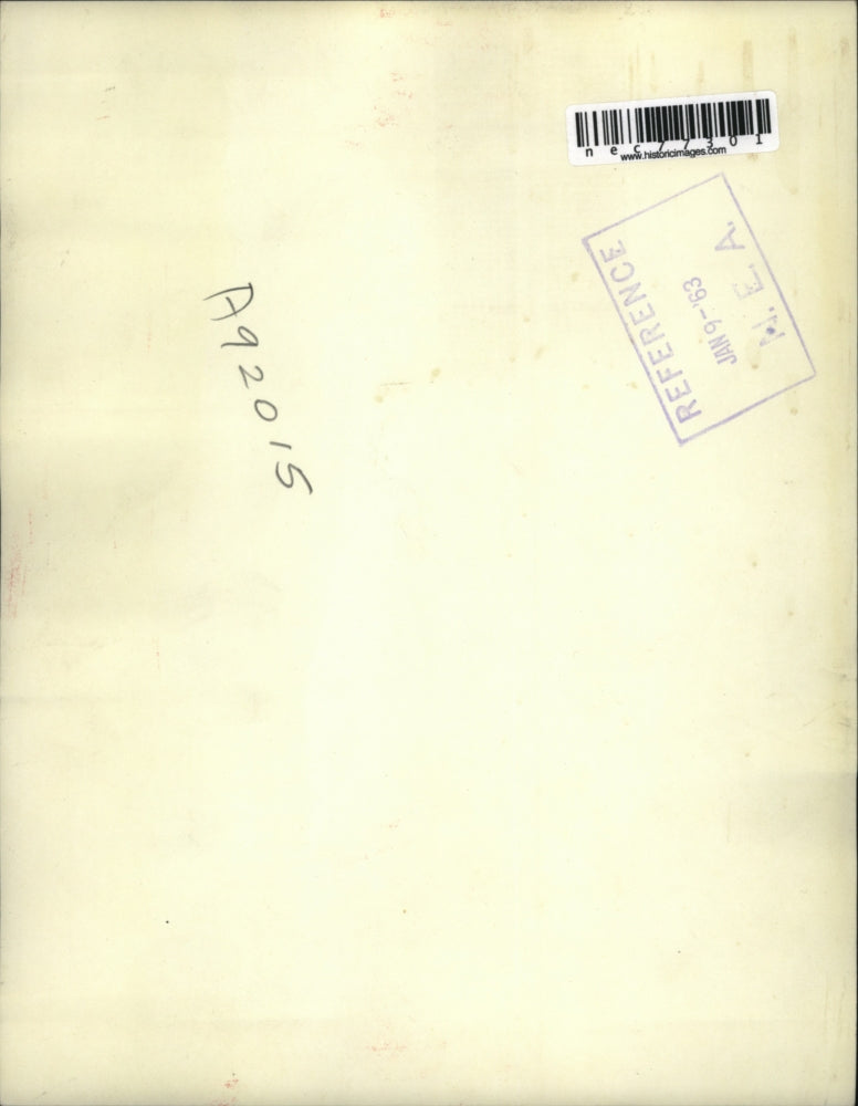 1963 Press Photo Albert Verbrugge mourns over body of wife killed by UN gunfire