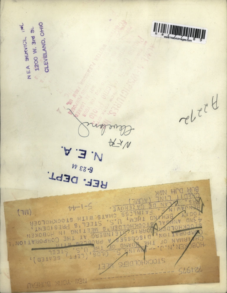 1944 Press Photo Irving S. Olds of U.S. Steel Corp. in Stockholders meeting.