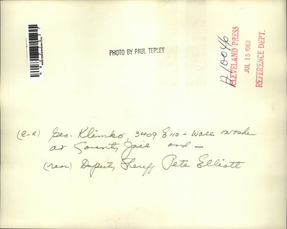 1963 Press Photo Geo Klimko & Depiuty Sheriff Pete Elliott