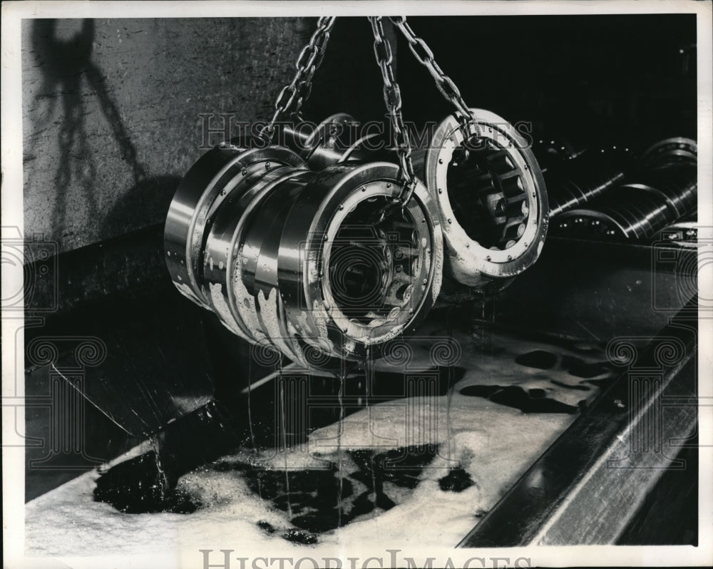 1948 Press Photo Ball Bearings ready for shipment to industrial plants