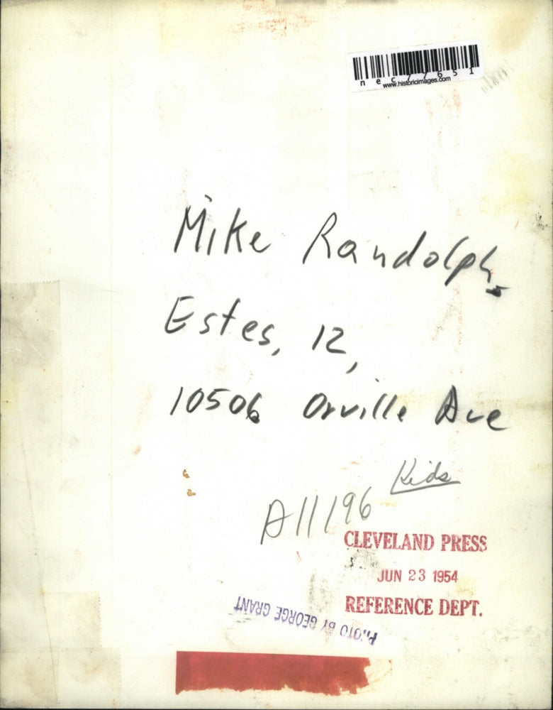 1954 Press Photo Mike Randolph Estes age 12 playing at a park