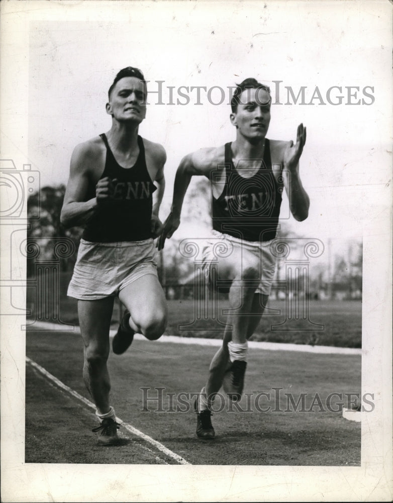 1942 Press Photo Ralph Ray Fox- Historic Images