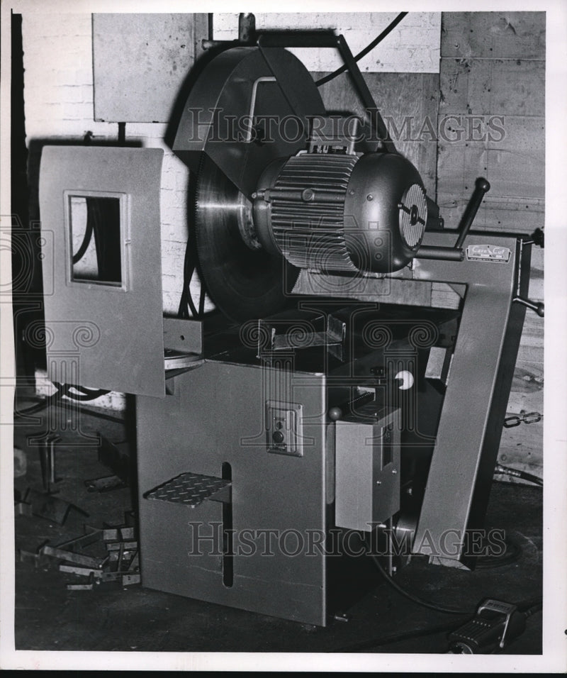 Load image into Gallery viewer, 1966 Press Photo Machine at Industrial Service Inc.
