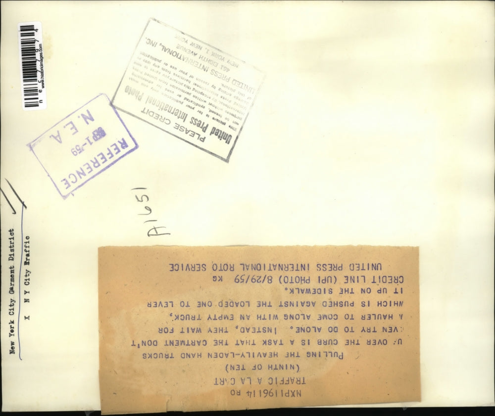 1959 Press Photo Cartmen in New York Citiy Garment District