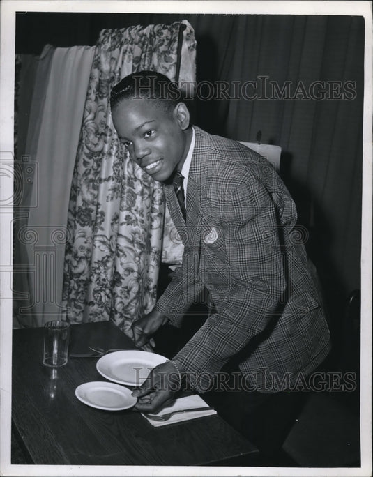 1946 Press Photo Phillip Martin, 15, from Sunbeam School